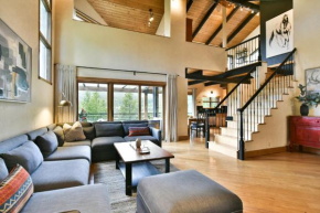 Gold Flake Terrace Home: Mountain Views, Downtown